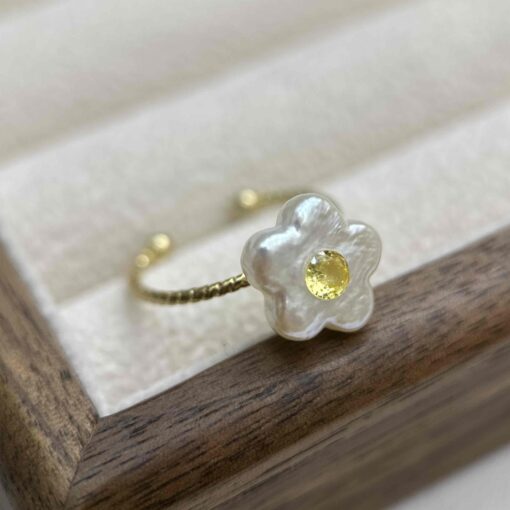 Cute Flower Ring